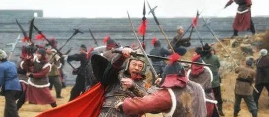 生前|梁山上最令人叹息的英雄,生前难逢敌手,最终却被突袭斩首