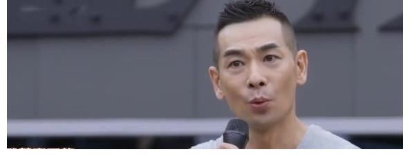 陈小春|《披荆斩棘的哥哥》他第一个火出了圈，网友直呼“爷青回”