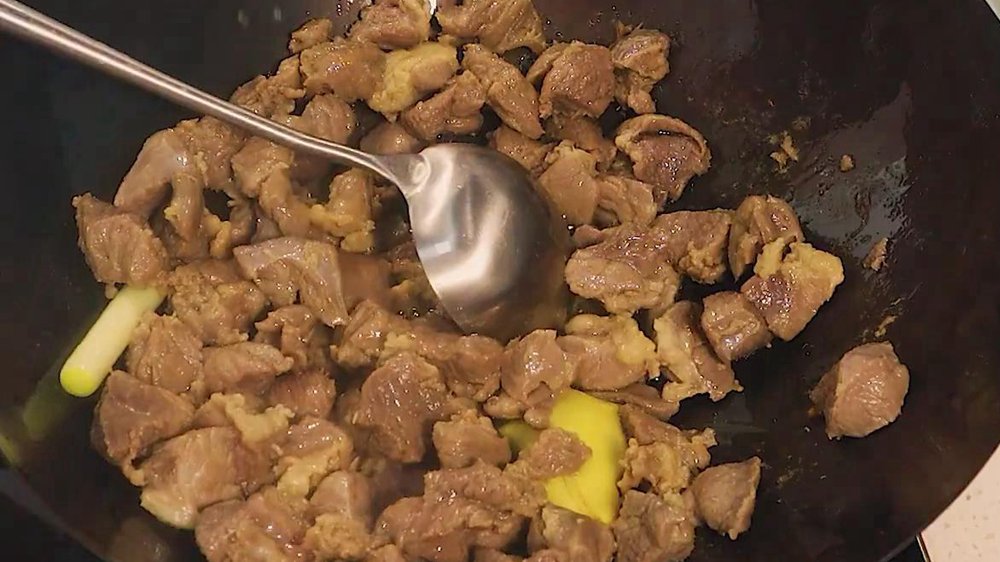 冬季家常菜红焖羊肉的新做法,Q弹软烂兼备,不膻也不柴