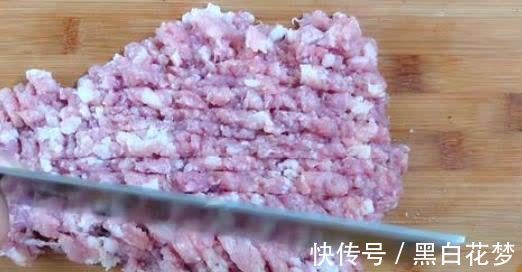 香菇|这个诀窍告诉你,蒸出来的包子又软又好吃,小孩子吃的好开心