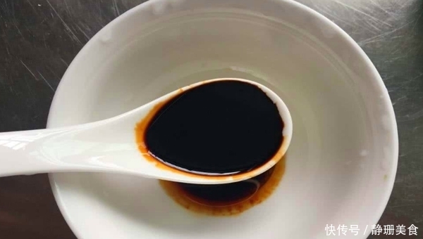 土豆别再炒土豆丝了,教你个新吃法,香脆可口,给大鱼大肉都不换