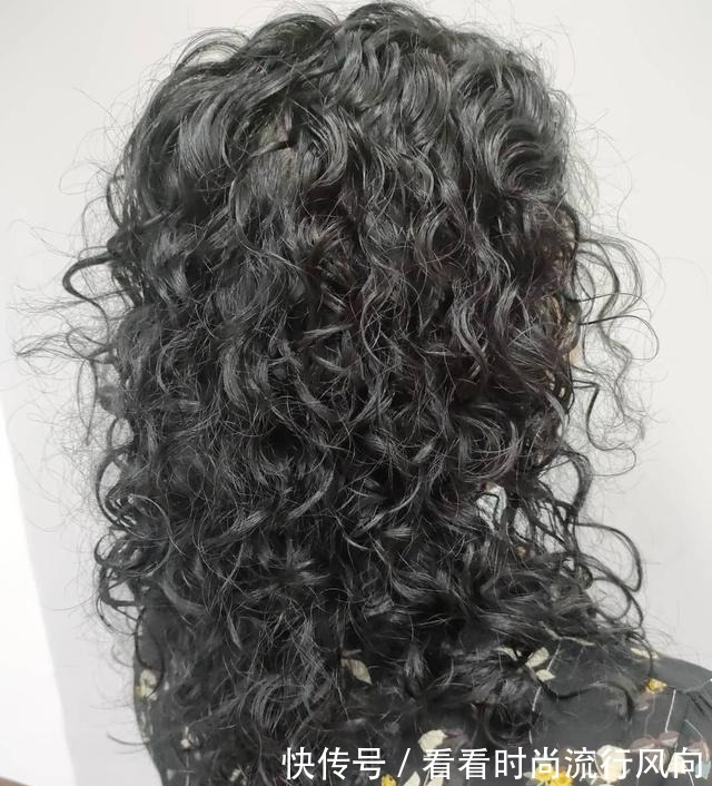 直卷 16款新时尚发型来了,不分直卷和长短,全都让你很满意!