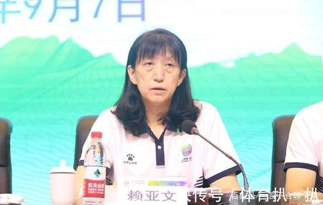 国家队|中国女排教练再就业!郎平走后赖亚文亮相全运会,新任主帅仍未定