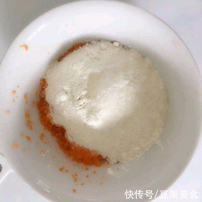 小白|一学就上手的宝宝胡萝卜糕,小白也能1秒变大厨
