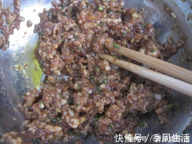 几种饺子馅的做法，大家可以试一下，保证让你吃了还想吃
