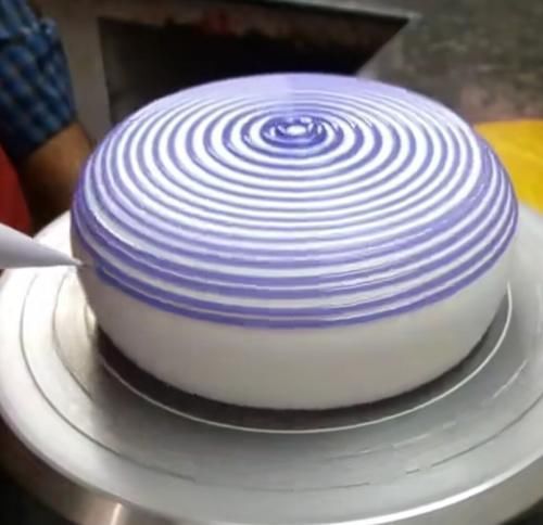 蛋糕|印度师傅做蛋糕,料理的手法过于酷炫,做出的蛋糕堪称艺术品