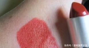 红色|这4种口红，被网评为“黄皮救星”，大红色要靠边站了
