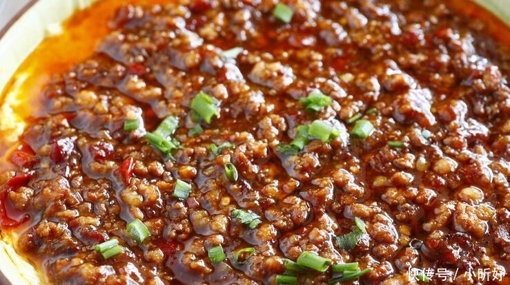 在家|想吃炸酱面不要再买了,教你在家做,酱香浓郁,比买的好吃百倍
