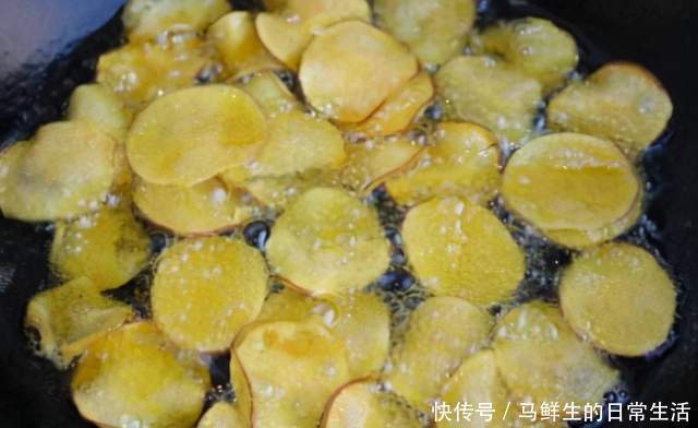冬日|冬日追剧红薯小零食!锅中一炸,清甜可口