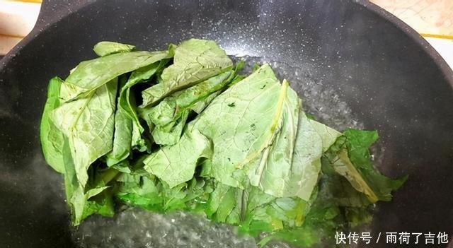 失眠最怕这菜,隔三差五吃一次,镇静安神,一觉睡到大天亮