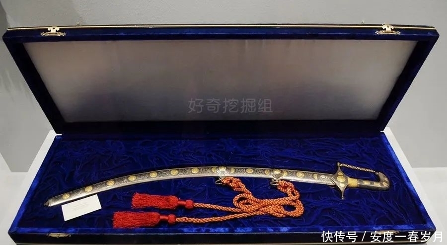 民族|为什么说俄罗斯人是战斗民族?看看他们收到的国礼就明白了