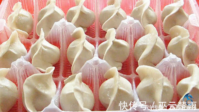 包好的饺子千万别直接放冰箱冷冻！教你一招，冻多久都不会坏