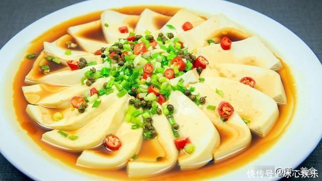 这样做出来的蒸豆腐又香又嫩,营养价值丰富