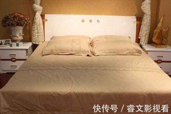 卧室床|双人床选1.5米还是1.8米?原来还有这样的讲究?我家差点选错