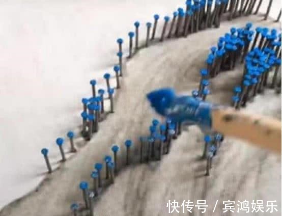 美术生&一美术生在画上钉钉子,画像一成惊艳众人,美术老师绝了!