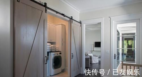 折叠门|卫生间万万不要装平开门,越来越多人装这种门代替,懊悔才察觉