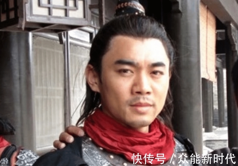 宋江&他登场时武功被吹上天,被宋江重用,实战中他却几次被敌人生擒