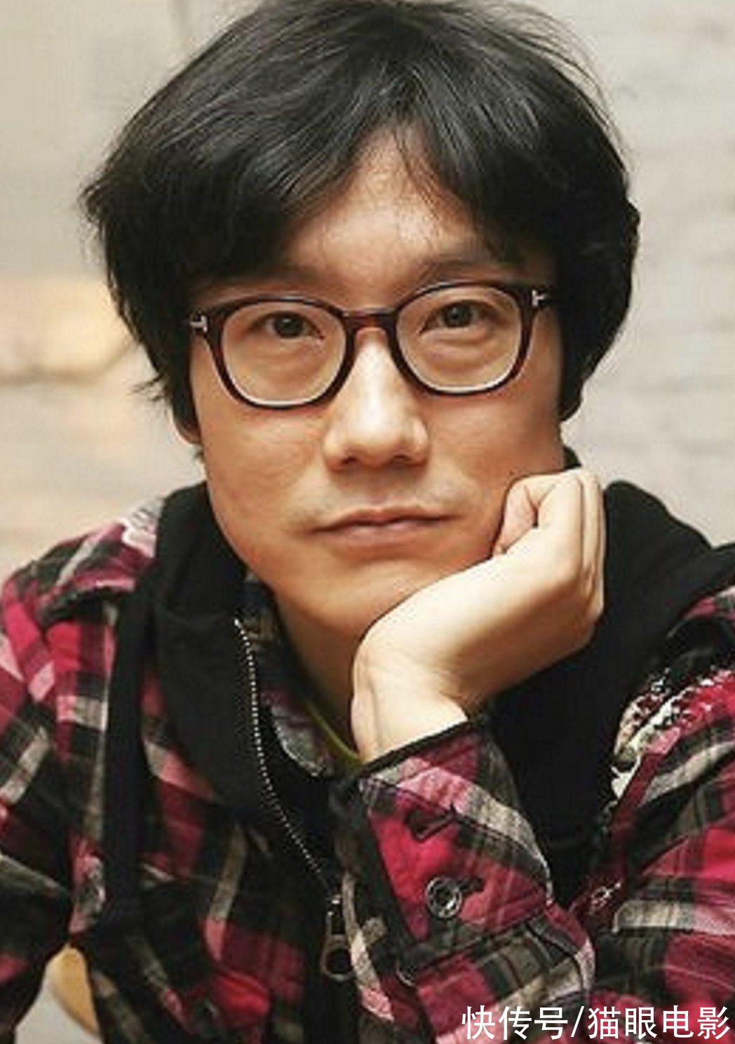 李政宰鱿鱼游戏暂时不拍第2季,导演拍摄掉了6颗牙,还怕剧情有漏洞