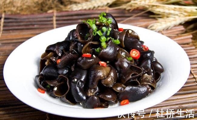 血栓|天然的血管“清道夫”食物找到了,多吃血液不粘稠,血栓不来扰