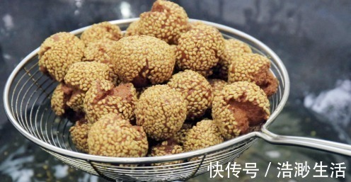 植物油|2个鸡蛋，一碗面，不发面不醒面，快速做开口笑，个个酥的直掉渣