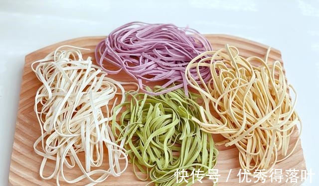孩子挑食不爱吃饭，试试彩色蝴蝶面营养美味易消化，自己做真简单！