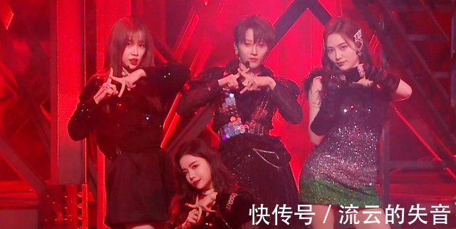 雙11晚會對戰(zhàn)湖南衛(wèi)視收視奪冠，主持團搶眼，披哥浪姐實力撐場