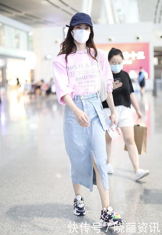 今年“卫衣”持续火热,学会这样选款和搭配,穿得舒适还特高级