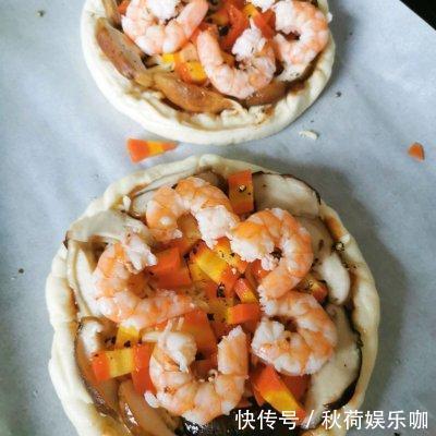香菇|每次做这道鲜虾杂蔬披萨，隔壁小孩都会来敲门