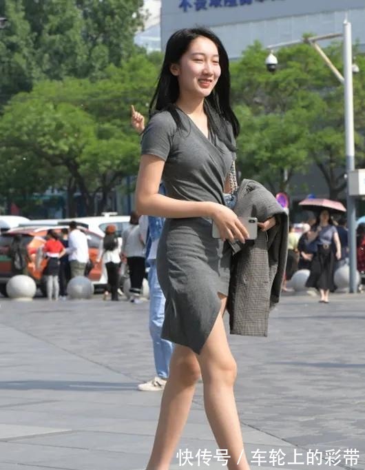 时尚 时髦修身连衣裙,搭配精致高跟鞋,妩媚动人又温柔!