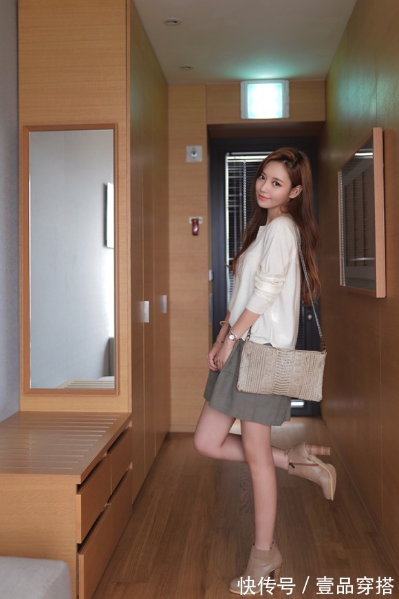 百搭|女神孙允珠高清时尚搭配:多色百搭简约薄款针织衫