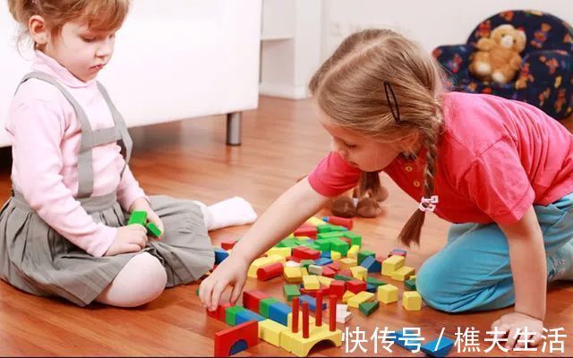 林妍|有这几种行为的孩子,看似内向孤僻,实际双商往往可能比同龄娃高