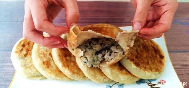 我家|茄子我家最爱这样吃,不用蒸,不用炒,不凉拌,隔三差五不吃就馋