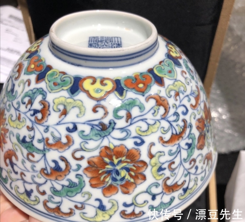 笔触$崔凯:道光斗彩碗,较为高级