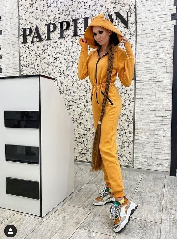 d现实版长发公主:17年没剪过头发,头发长达1.72米