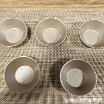 超简单的香酥杏仁蛋挞,烘焙手残党也能轻松hold住