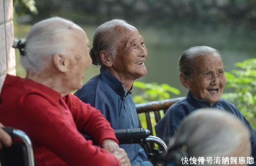 人到中年|长寿的人，早上起床爱做3件事，若占一个，恭喜可能长命百岁！