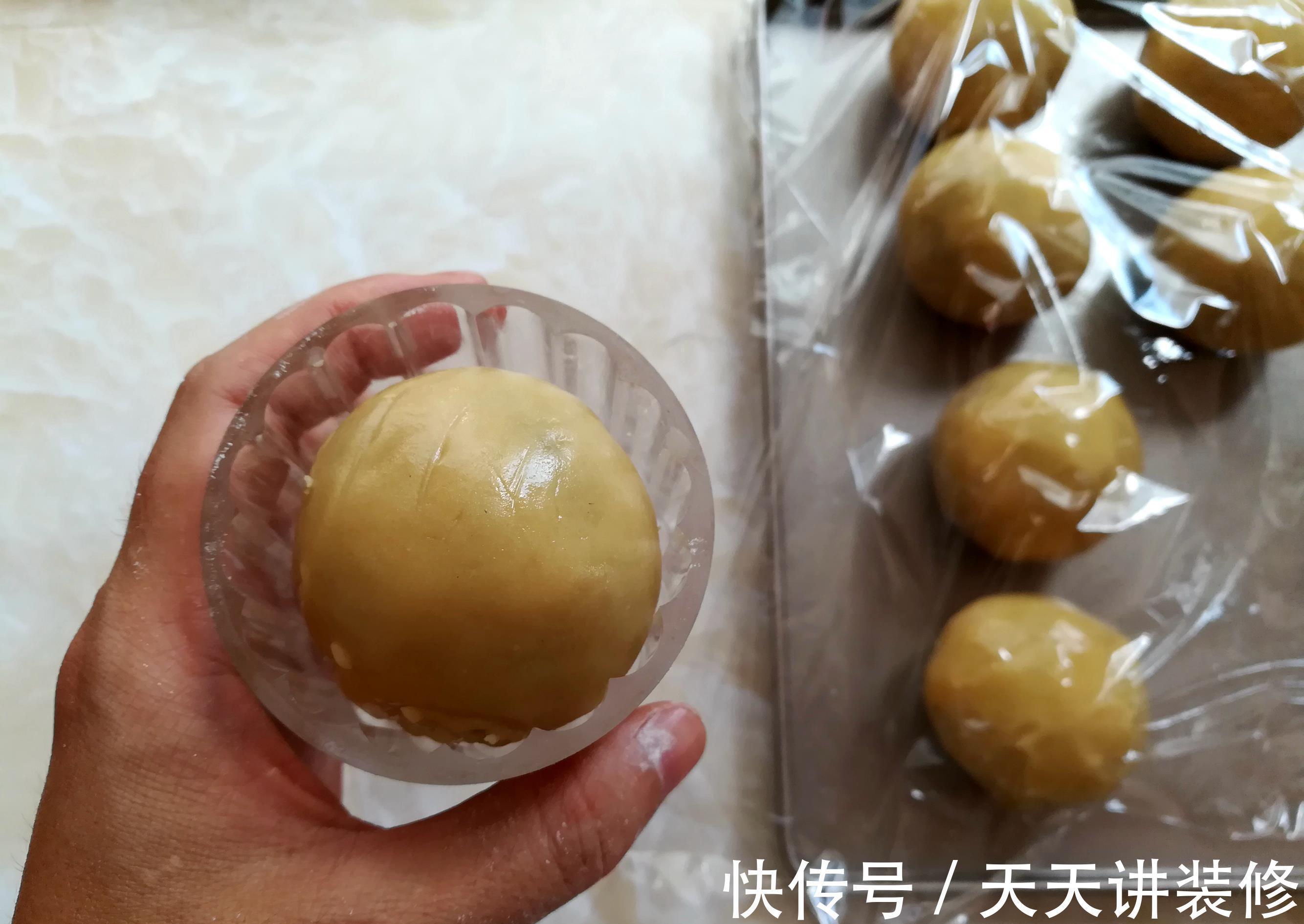 白莲蓉|月饼厂老师傅教做月饼,不收腰不泄脚,配方和要点全在这儿