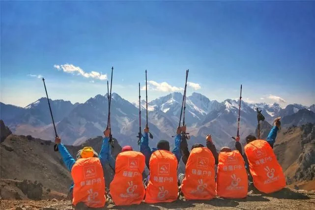 美丽中国-337-：横亘、狼塔