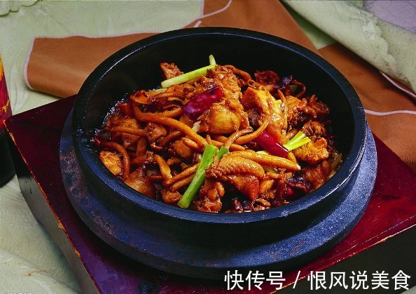 炖鸡肉时，别傻傻只加水！多加一点“它”，不仅肉嫩汤浓，还入味