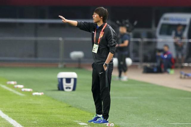 首发|国足对阵沙特首发预测:李铁或主打532阵型,艾克森阿兰二选一