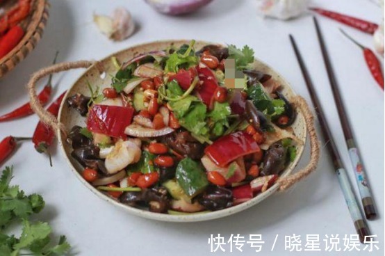 香味四溢的几道家常菜，出锅香味四溢，鲜香味美，上桌抢着吃