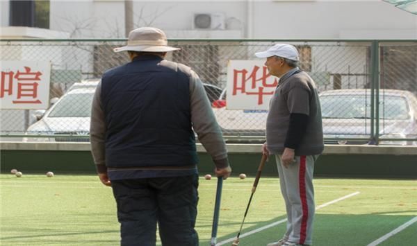 60歲后的男人,如果還能堅持做3件事,說明身體杠杠的,還沒老