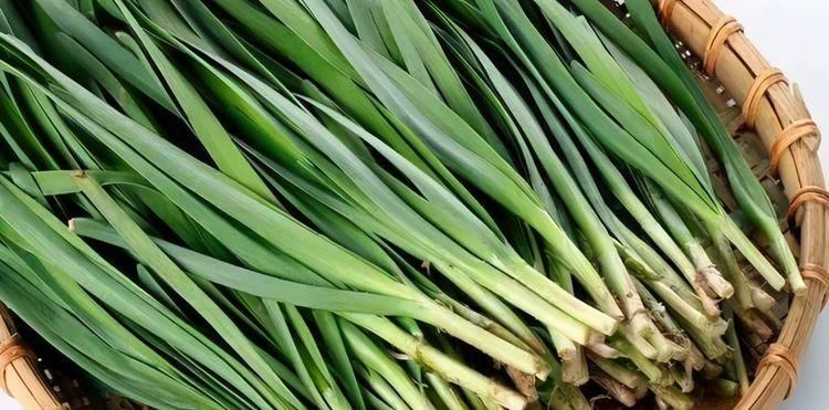 排毒养颜|人到中年想长寿,要坚持吃3种食物,美容养颜、淡化皱纹!