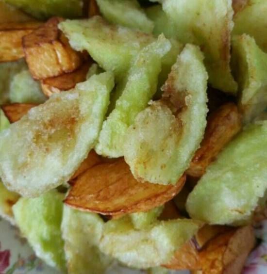 一根茄子、一个土豆、一根尖椒,就能做出不比肉菜差的地三鲜