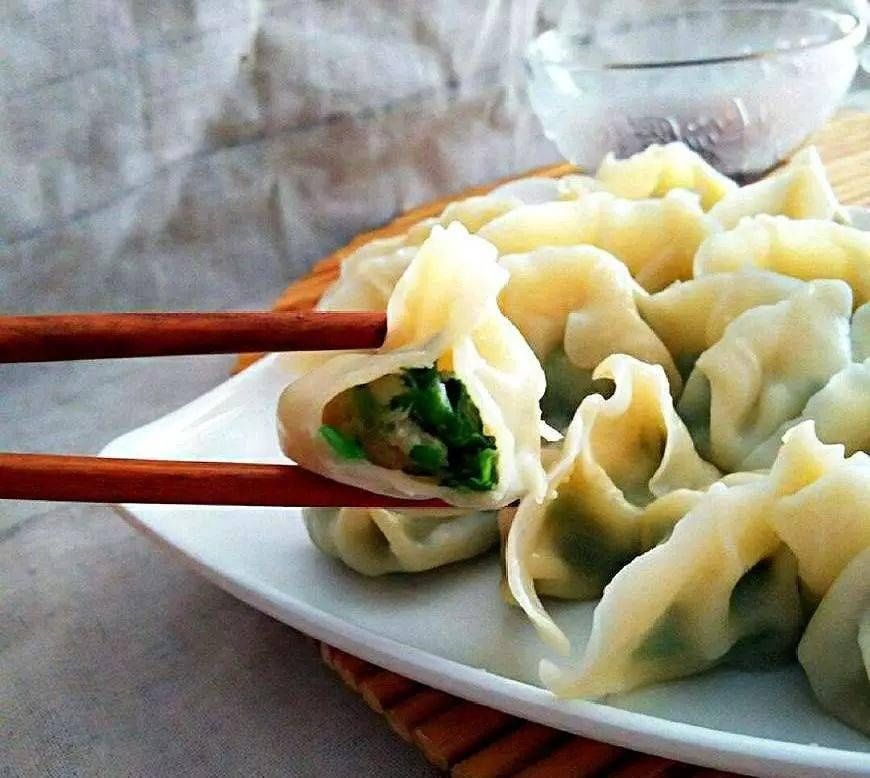 饺子铺老板说漏嘴：包韭菜馅儿多加一点它，饺子香味浓一倍！