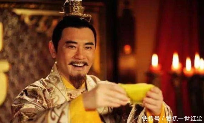 皇帝|皇帝驾崩太子不愿继位，大臣强迫他勉强登基，后人：精神病皇帝