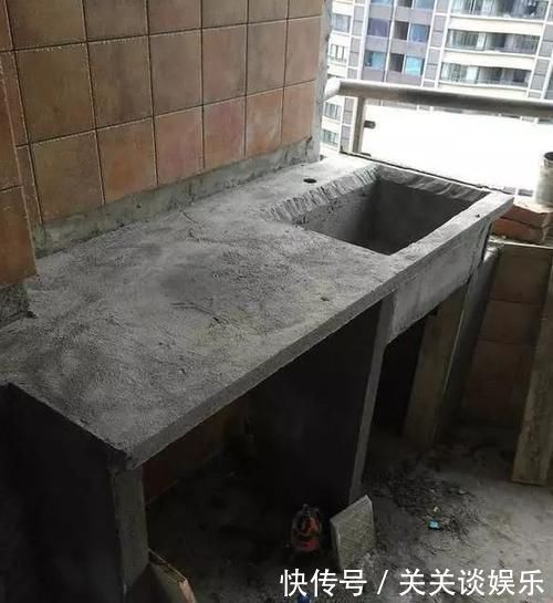 阳台|花500块在阳台上砌了个洗衣池,靓得一塌糊涂,又要被邻居模仿了