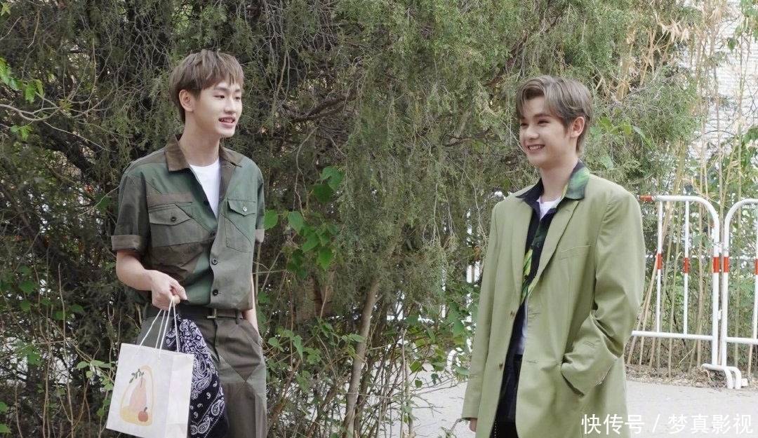 薇娅|INTO1出道首个舞台《快乐星球》?粉丝骂声一片,是成团曲不香吗