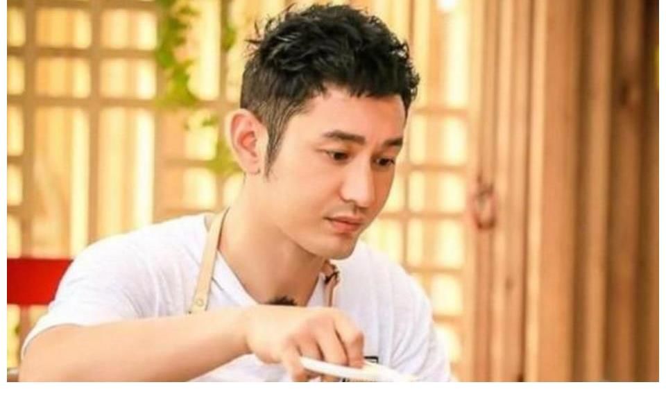 意思|《中餐厅5》海报站位有点意思,姚安娜站最后一排,展露真实咖位?