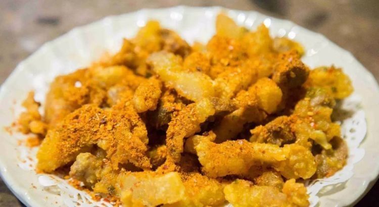 炸酥肉挂糊不能用面粉！教你正确做法，酥脆咸香，放一周也不皮软